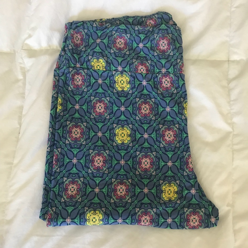 Lularoe Tall and Curvy Leggings. Brand new.
